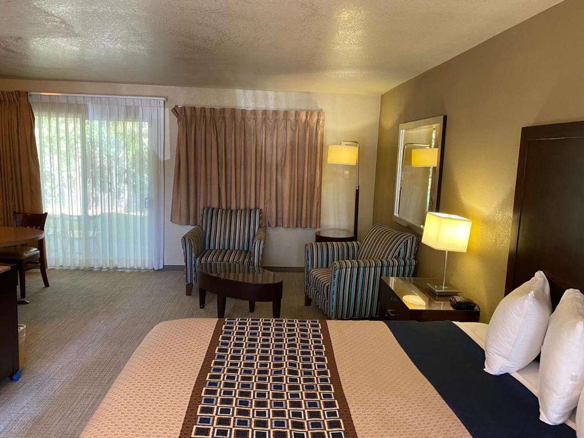 Vino Inn & Suites Atascadero Buitenkant foto