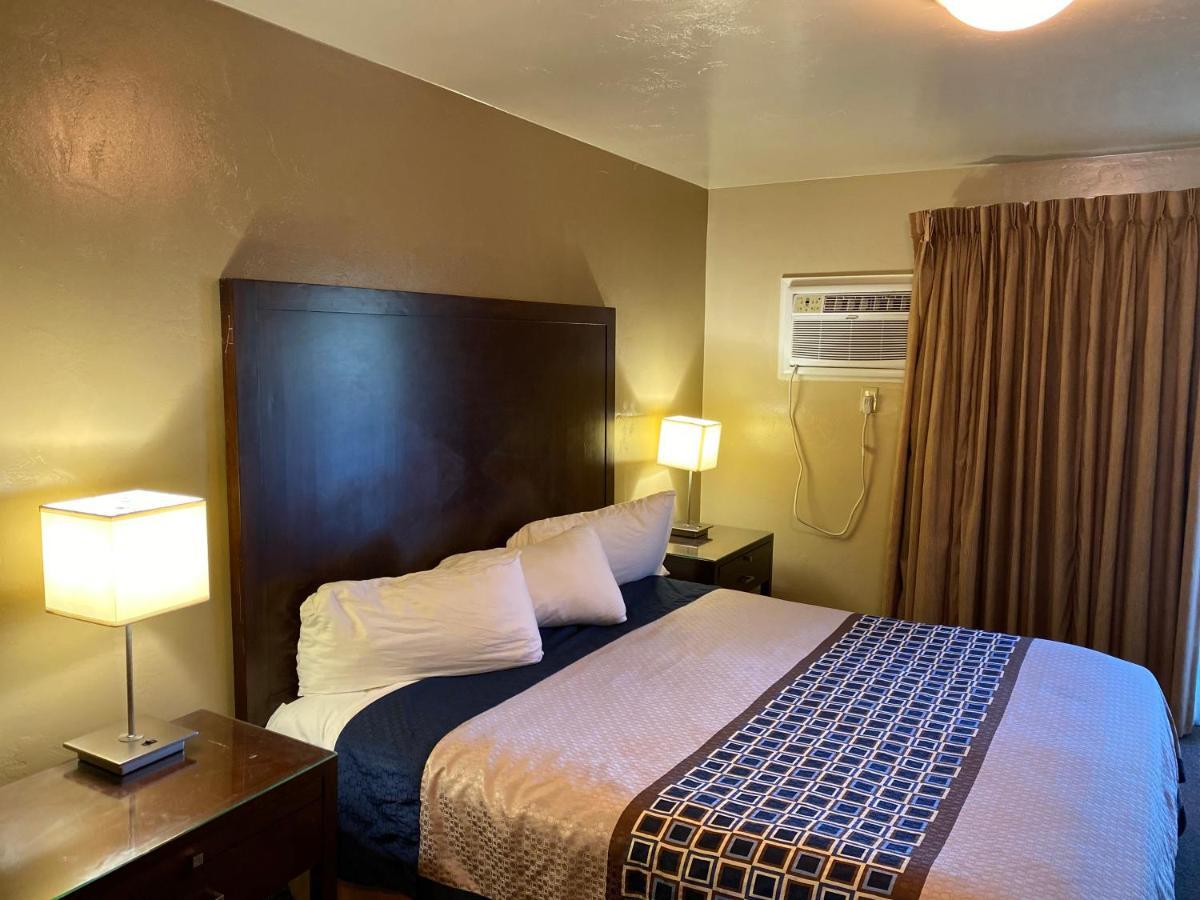 Vino Inn & Suites Atascadero Buitenkant foto