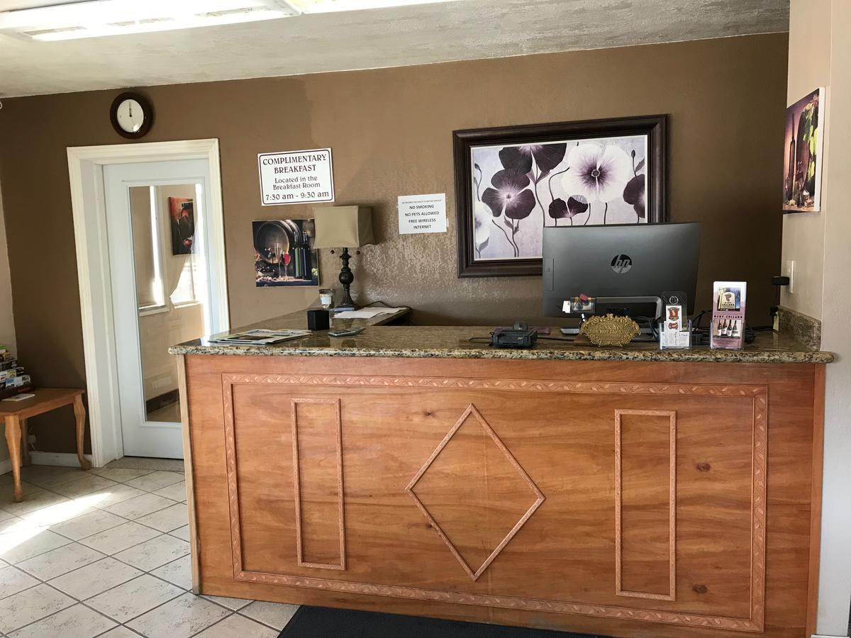 Vino Inn & Suites Atascadero Buitenkant foto