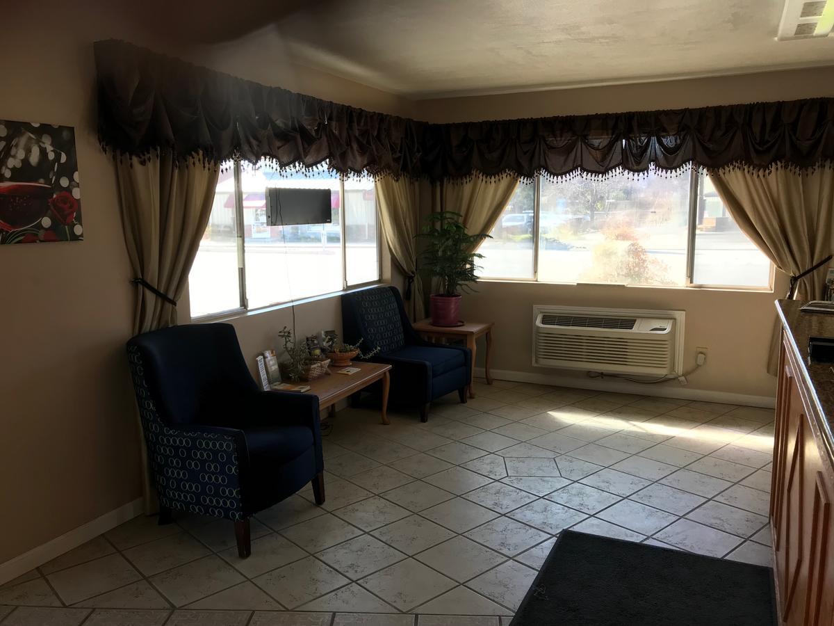 Vino Inn & Suites Atascadero Buitenkant foto