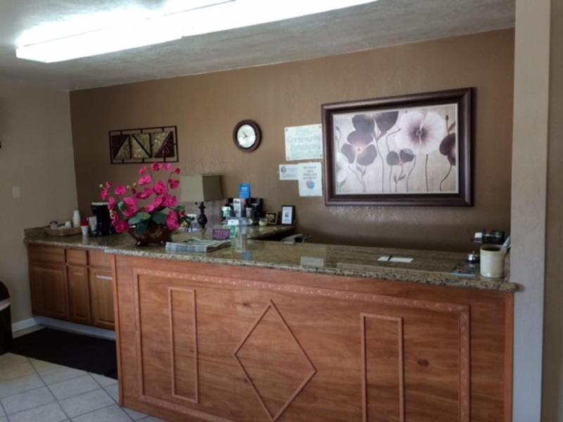 Vino Inn & Suites Atascadero Buitenkant foto