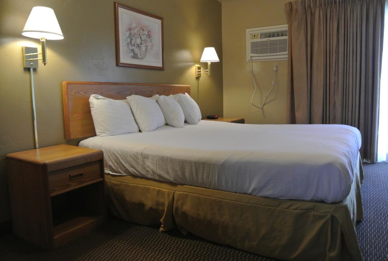 Vino Inn & Suites Atascadero Buitenkant foto