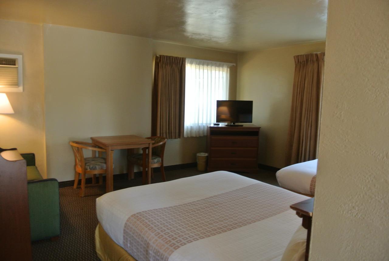 Vino Inn & Suites Atascadero Buitenkant foto