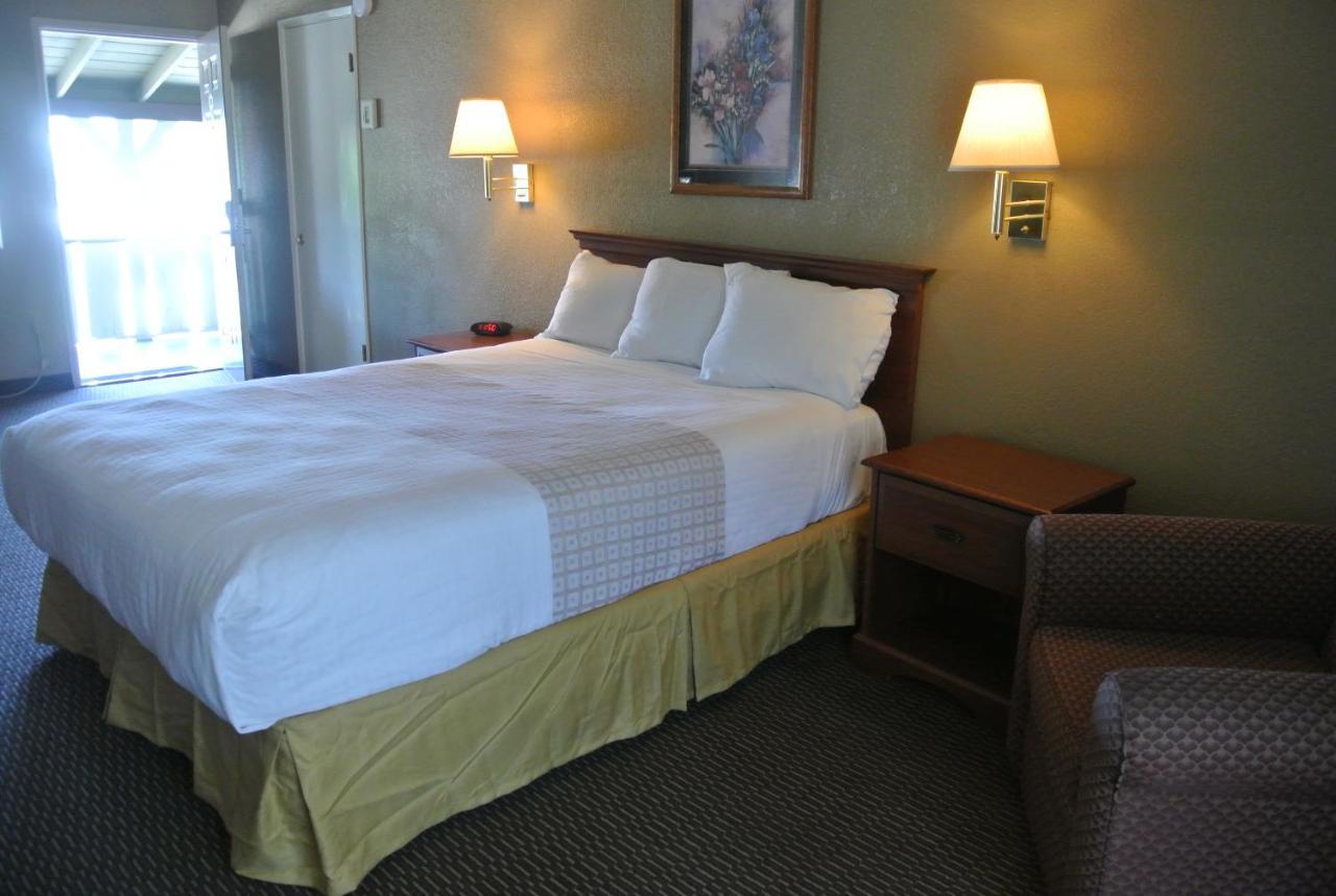 Vino Inn & Suites Atascadero Buitenkant foto