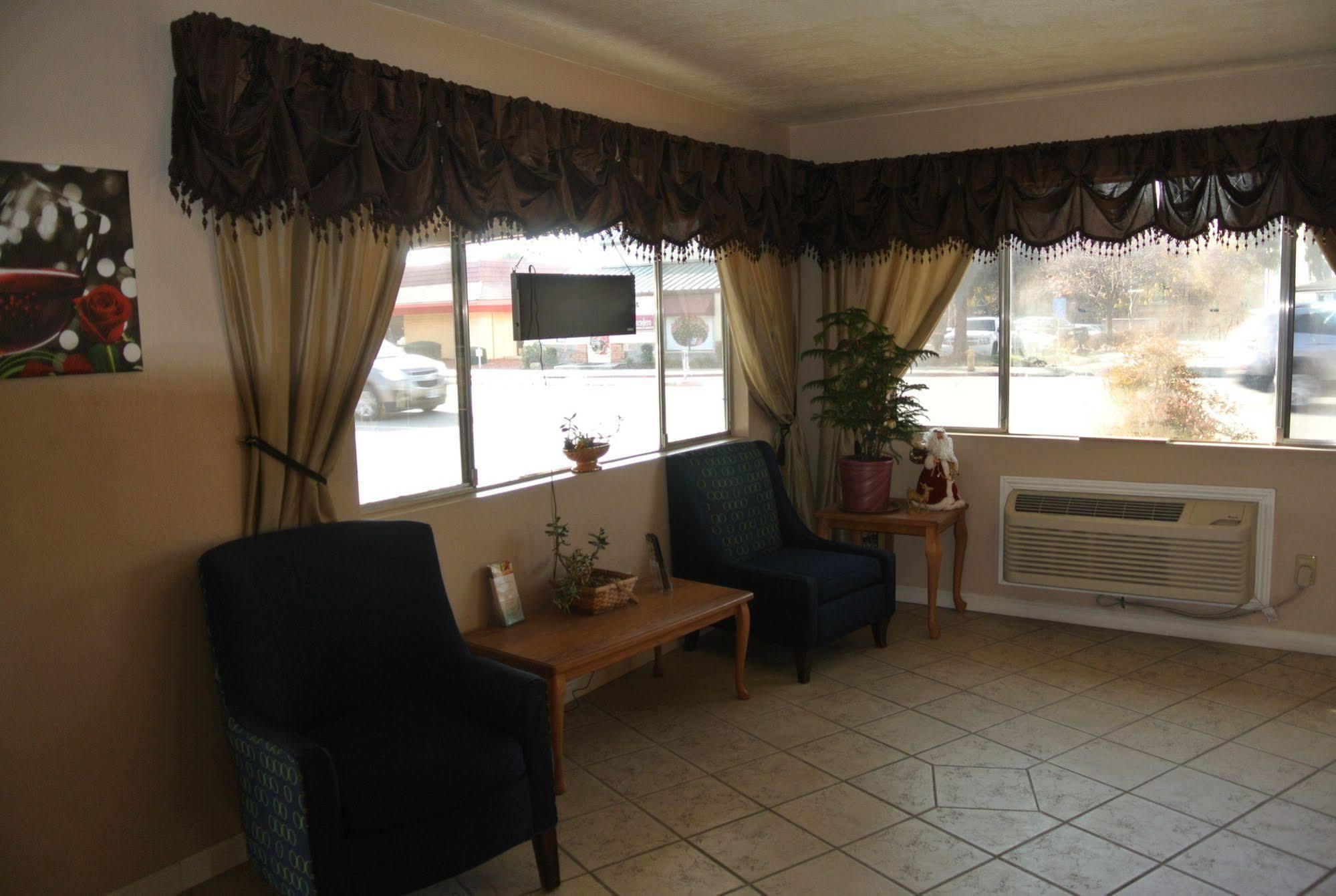 Vino Inn & Suites Atascadero Buitenkant foto