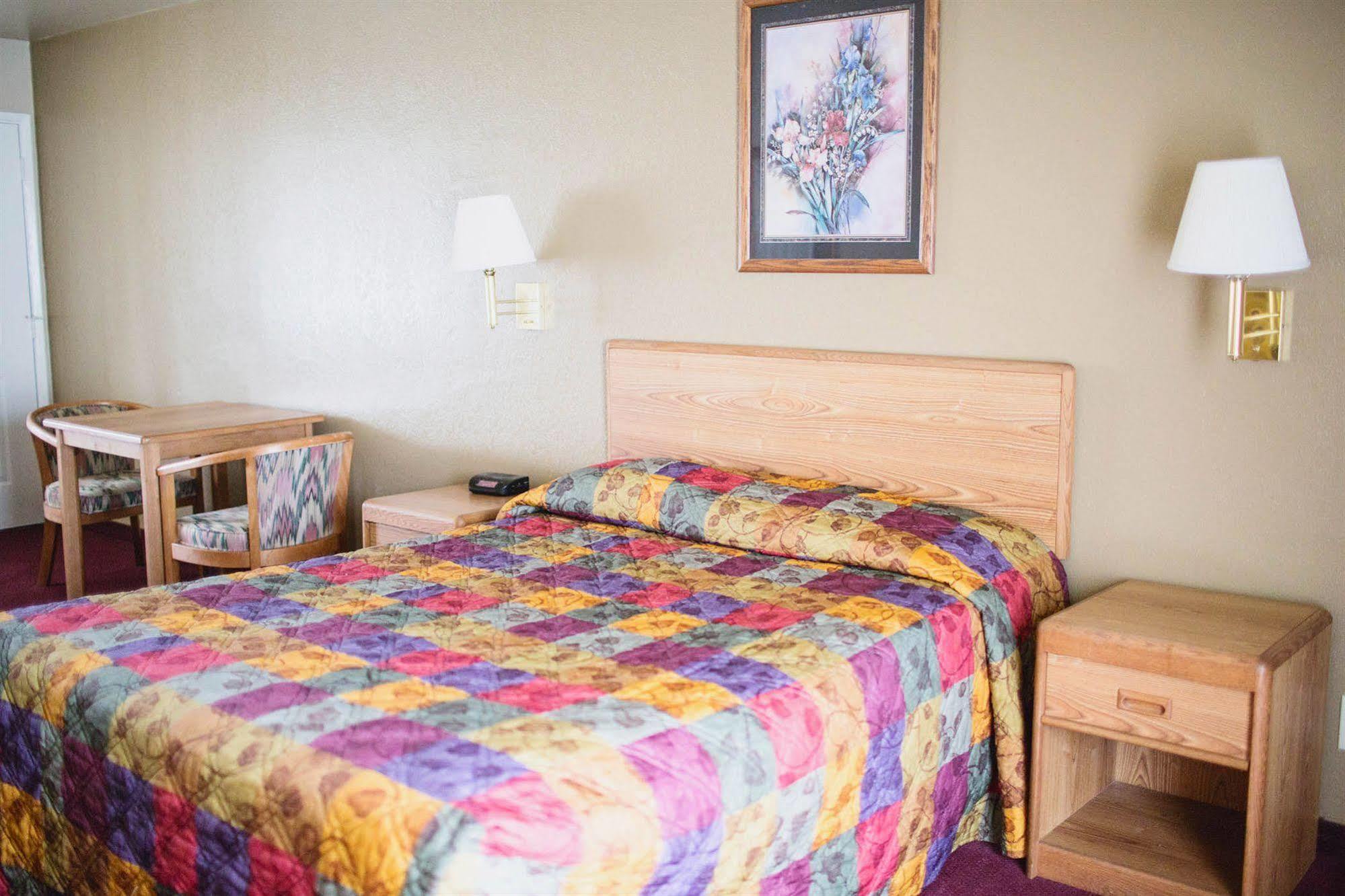 Vino Inn & Suites Atascadero Buitenkant foto