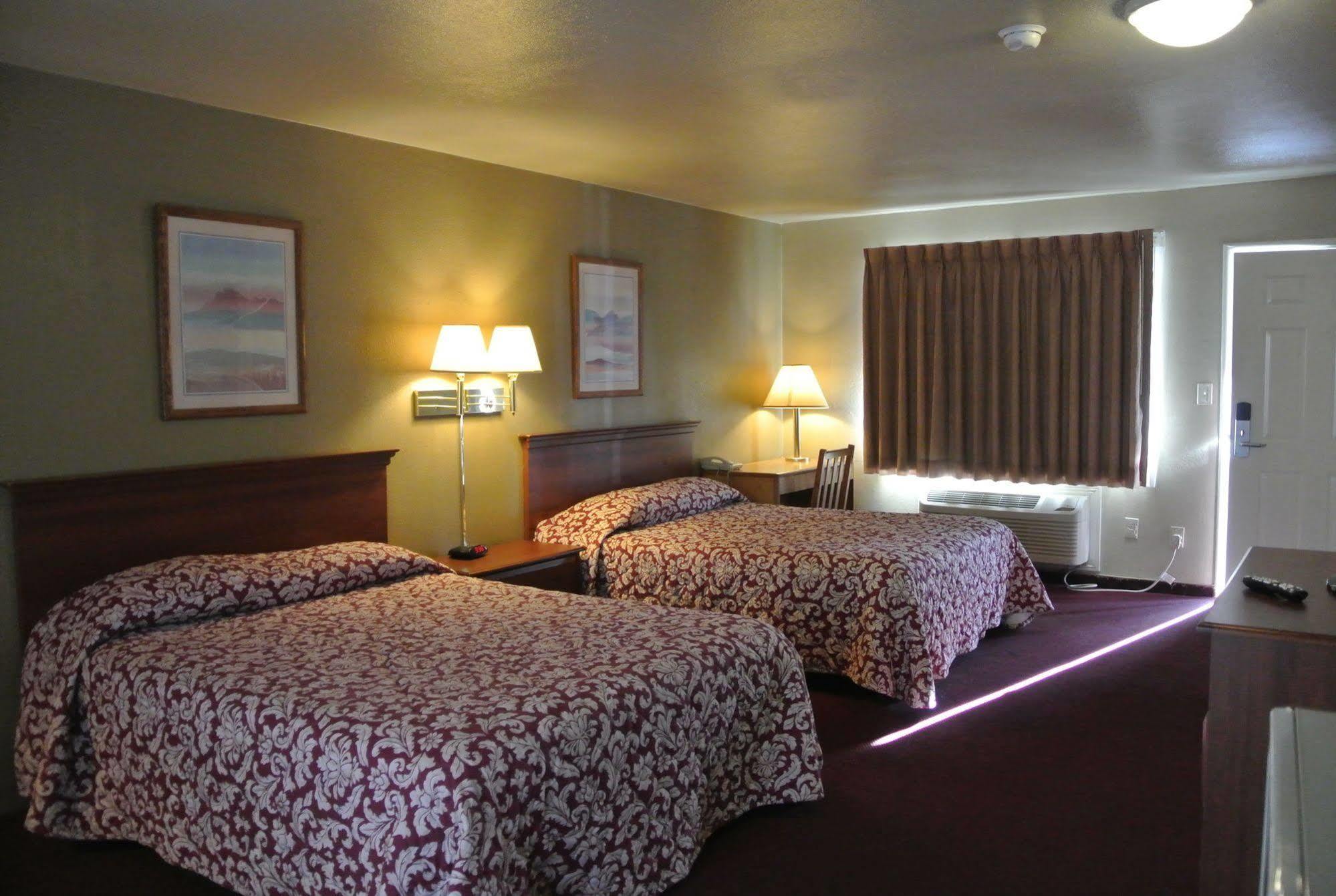 Vino Inn & Suites Atascadero Buitenkant foto