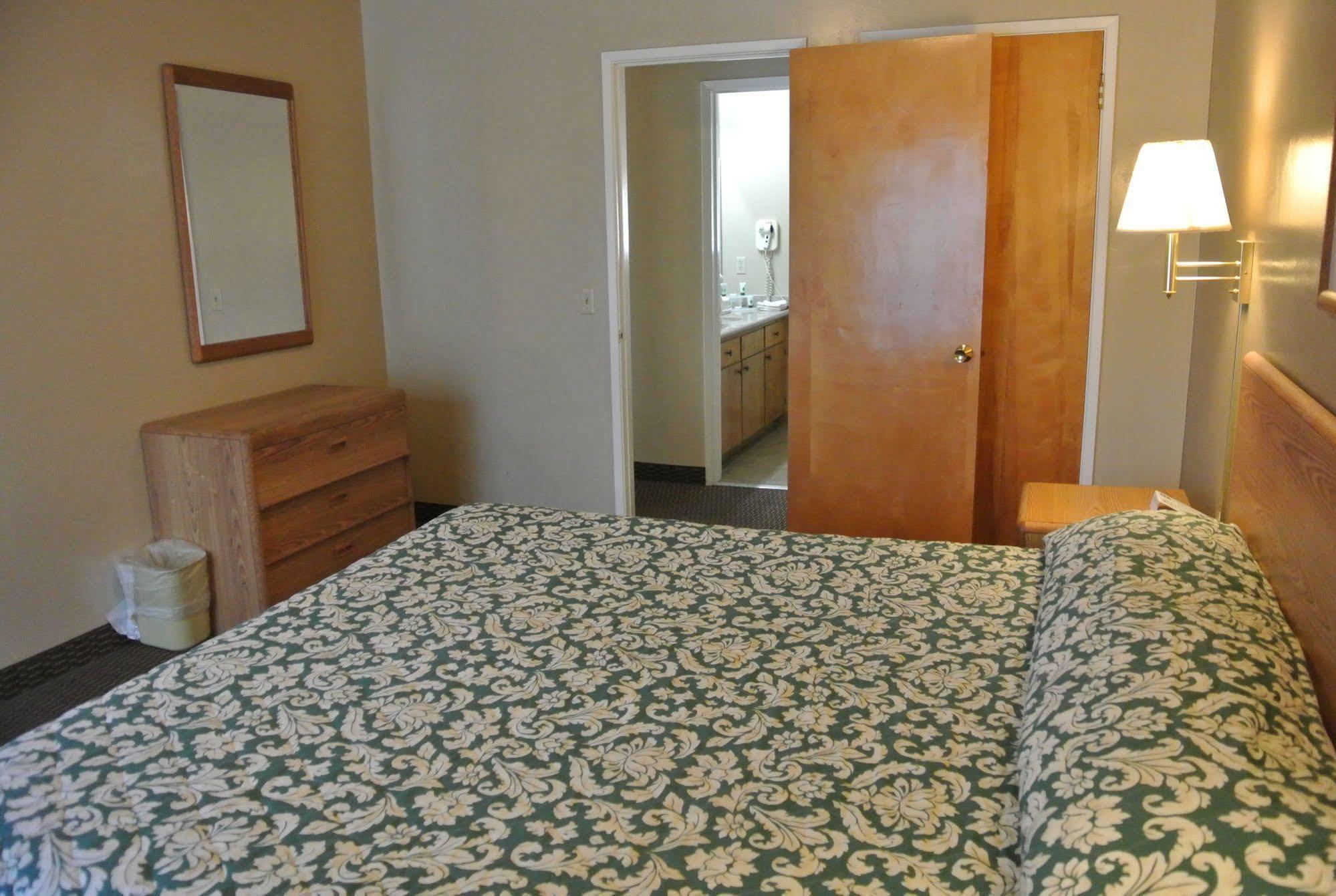 Vino Inn & Suites Atascadero Buitenkant foto