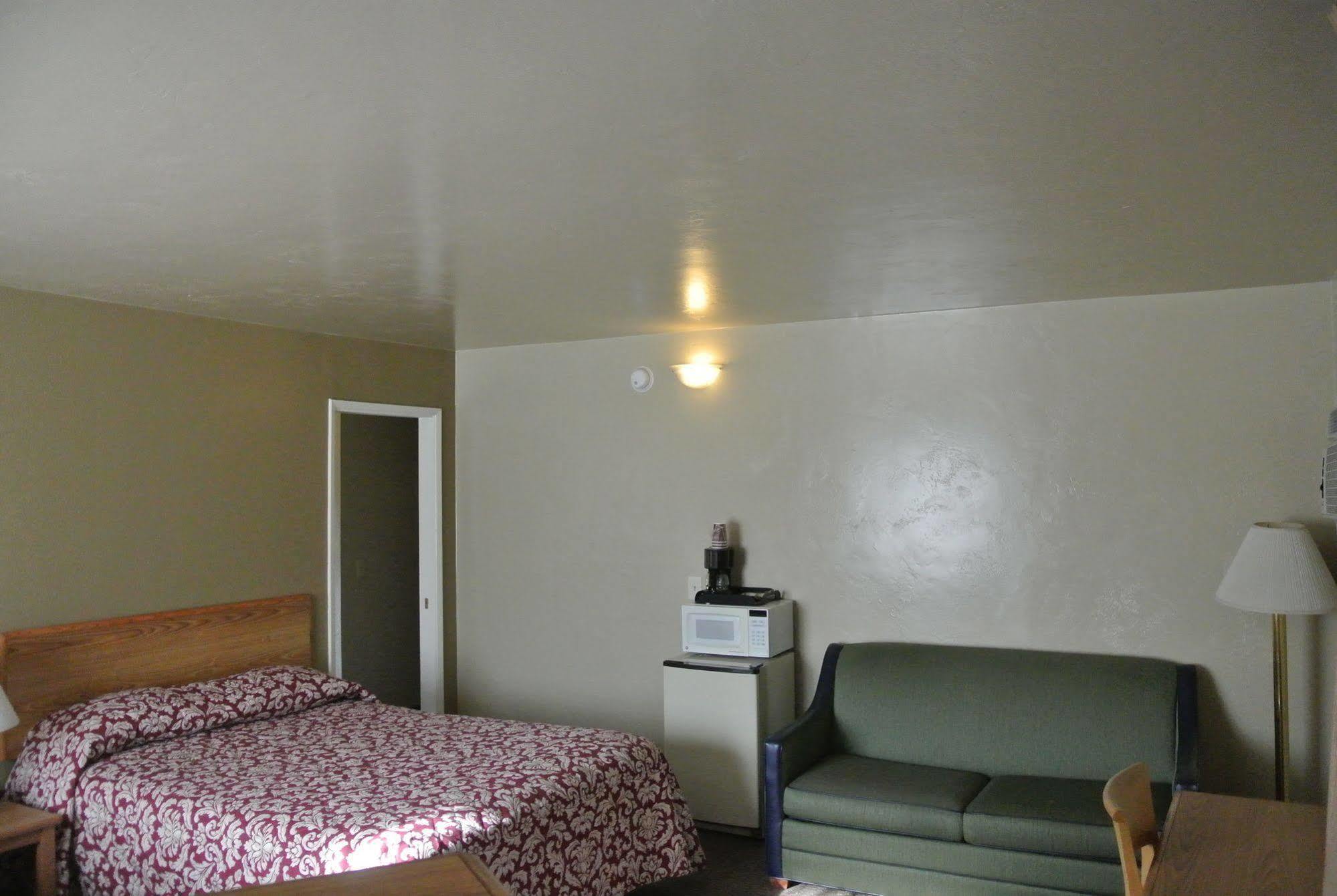 Vino Inn & Suites Atascadero Buitenkant foto