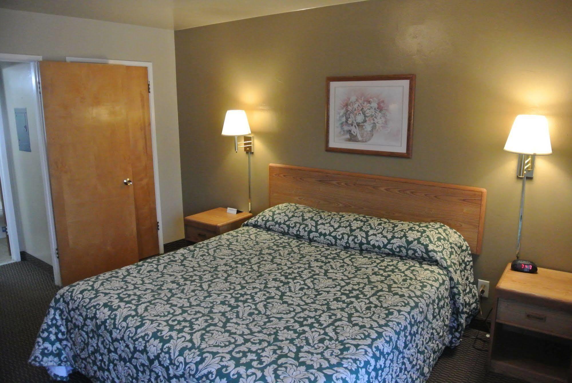 Vino Inn & Suites Atascadero Buitenkant foto